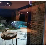 D'hôtes Piscine Couverte&chauffée Quarto em Acomodações Particulares *