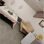 D'hotes Piscine Couverte & Chauffee Homestay *