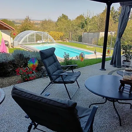 Homestay D'hotes Piscine Couverte & Chauffee Bouquemont