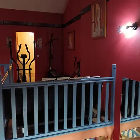 D'hotes Piscine Couverte & Chauffee Проживание в семье Bouquemont