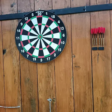 D'hotes Piscine Couverte & Chauffee Проживание в семье Bouquemont