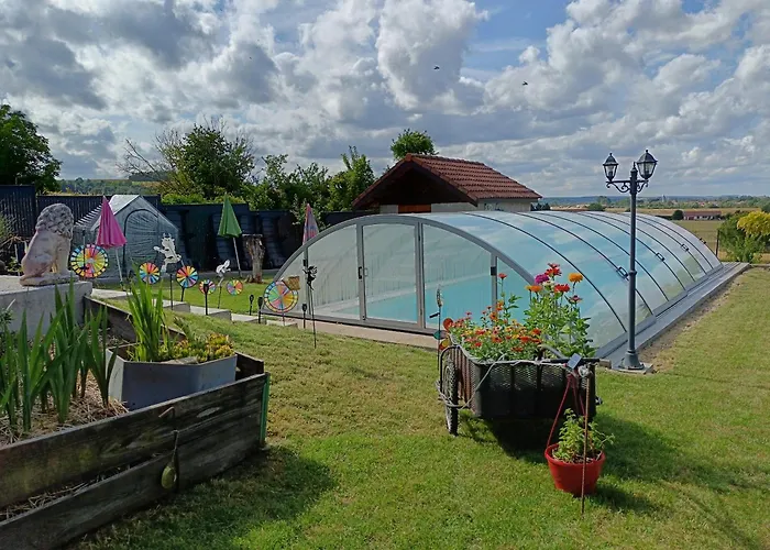 Séjour chez l'habitant D'hôtes Piscine Couverte&chauffée