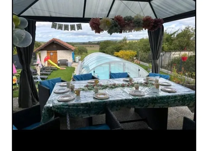 Homestay D'hotes Piscine Couverte & Chauffee Bouquemont